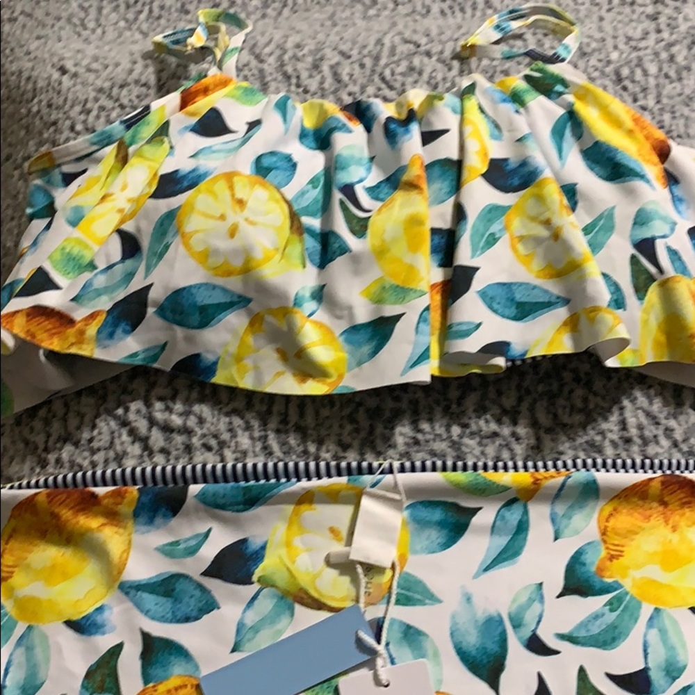 Cupshe 1x Lemon bikini